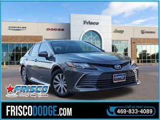 Used 2022 Toyota Camry LE image 1
