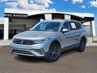 Used 2022 Volkswagen Tiguan SE image 1