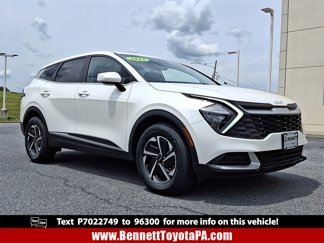 Used 2023 Kia Sportage LX image 1