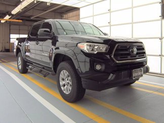 Used 2016 Toyota Tacoma TRD Sport image 1