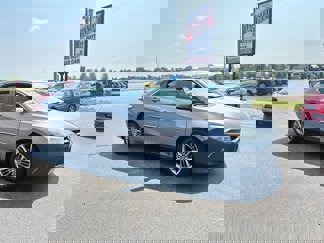 Used 2016 Toyota Camry SE w/ Moonroof Package image 1