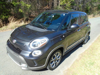 Used 2017 FIAT 500L Trekking w/ Popular Equipment Package image 1
