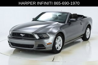 Used 2014 Ford Mustang Convertible image 1