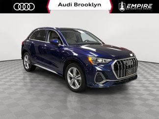 Used 2022 Audi Q3 2.0T Premium w/ Convenience Package image 1