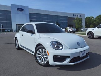 Used 2018 Volkswagen Beetle 2.0T S image 1