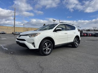 Used 2018 Toyota RAV4 XLE image 1
