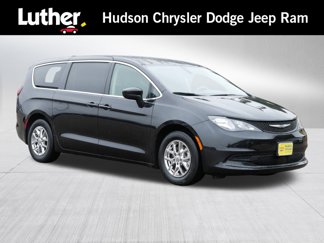 Used 2022 Chrysler Voyager LX image 1
