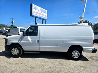 Used 2013 Ford E-250 and Econoline 250 image 1