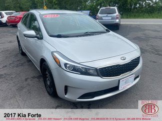 Used 2017 Kia Forte LX image 1