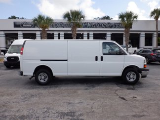 Used 2017 Chevrolet Express 3500 Extended image 1