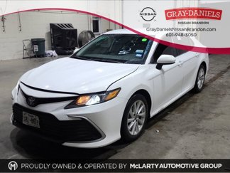 Used 2023 Toyota Camry LE image 1