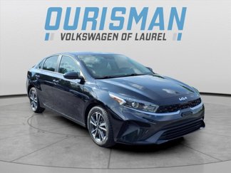Used 2023 Kia Forte LXS image 1