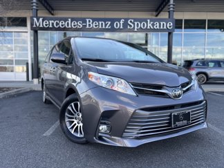 Used 2020 Toyota Sienna XLE image 1