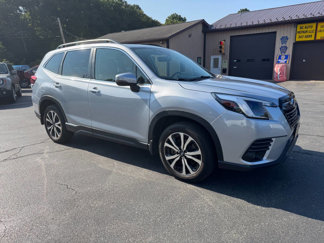 Used 2023 Subaru Forester Limited image 1