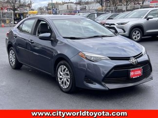 Used 2018 Toyota Corolla LE image 1