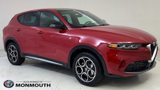 New 2024 Alfa Romeo Tonale Ti w/ Premium Interior Package image 1