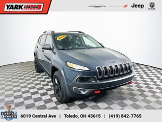 Used 2016 Jeep Cherokee Trailhawk image 1