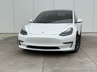 Used 2021 Tesla Model 3 Standard Range Plus image 1
