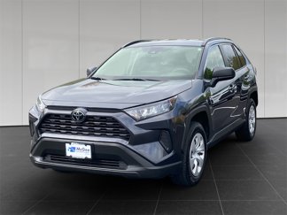 Used 2021 Toyota RAV4 LE image 1