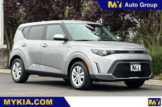 New 2025 Kia Soul LX image 1