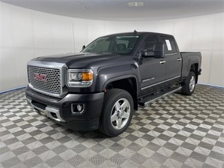 Used 2015 GMC Sierra 2500 Denali w/ Duramax Plus Package image 1