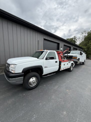 Used 2005 Chevrolet Silverado 3500 2WD Regular Cab w/ Heavy-Duty Power Package image 1