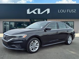 Used 2020 Volkswagen Passat 2.0T SE image 1