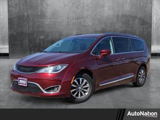 Used 2019 Chrysler Pacifica Touring-L Plus image 1