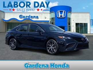 Used 2024 Toyota Camry SE image 1