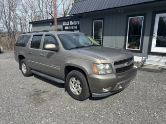 Used 2007 Chevrolet Suburban LT image 1