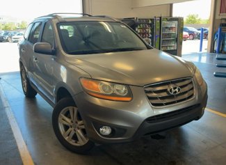 Used 2011 Hyundai Santa Fe SE image 1
