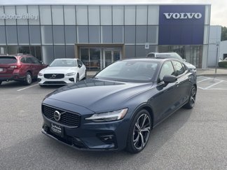 Certified 2025 Volvo S60 B5 Core image 1