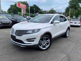 Used 2017 Lincoln MKC Reserve image 1
