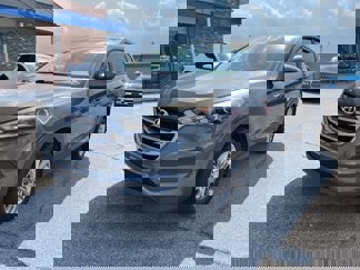 Used 2018 Hyundai Tucson SE image 1