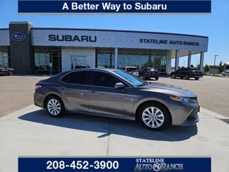 Used 2020 Toyota Camry LE image 1