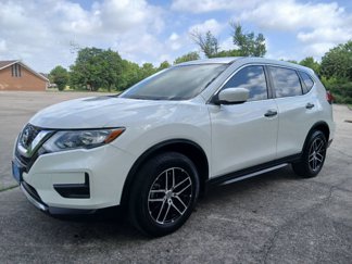Used 2017 Nissan Rogue S image 1