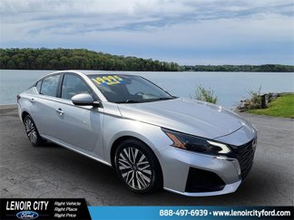 Used 2023 Nissan Altima 2.5 SV image 1