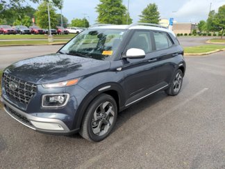 Used 2022 Hyundai Venue Limited image 1