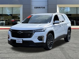 Used 2023 Chevrolet Traverse RS image 1