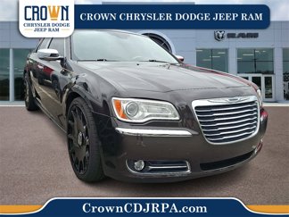 Used 2012 Chrysler 300 C image 1