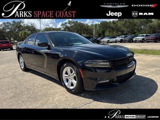 Used 2020 Dodge Charger SXT w/ Driver Convenience Group image 1