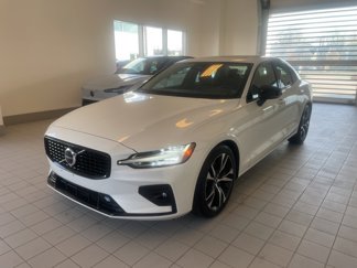 Certified 2024 Volvo S60 B5 Core image 1