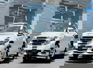 Used 2014 Mercedes-Benz E 350 4MATIC Sedan image 1
