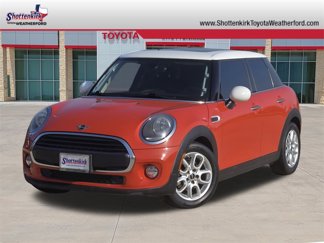 Used 2019 MINI Cooper 4-Door Hardtop w/ Storage Package image 1