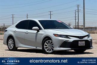 Used 2023 Toyota Camry LE image 1