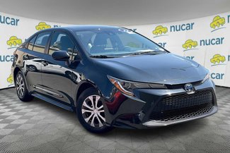Certified 2022 Toyota Corolla LE image 1