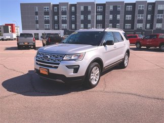 Used 2019 Ford Explorer XLT image 1