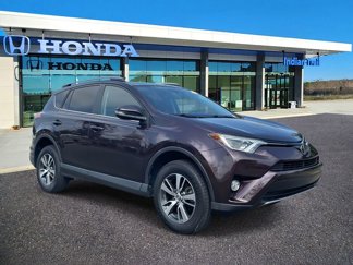 Used 2017 Toyota RAV4 XLE image 1