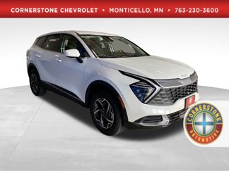 Used 2024 Kia Sportage LX image 1