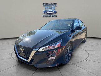 Used 2022 Nissan Altima 2.5 SL image 1